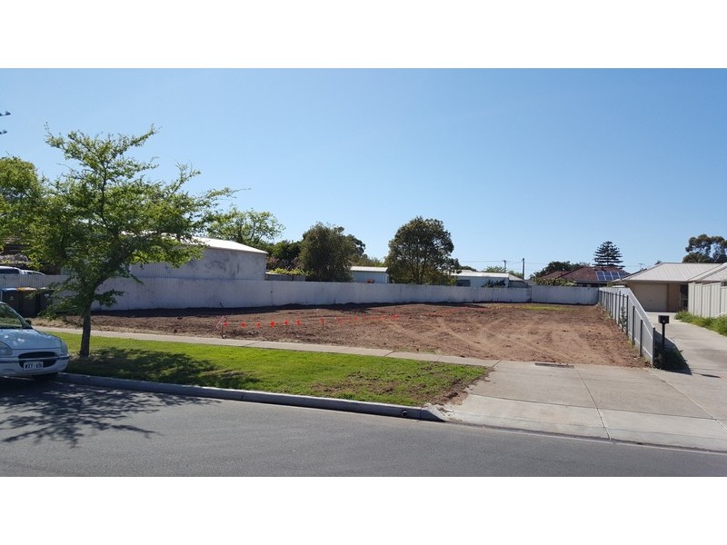 8  Radford Ave, Clearview SA 5085