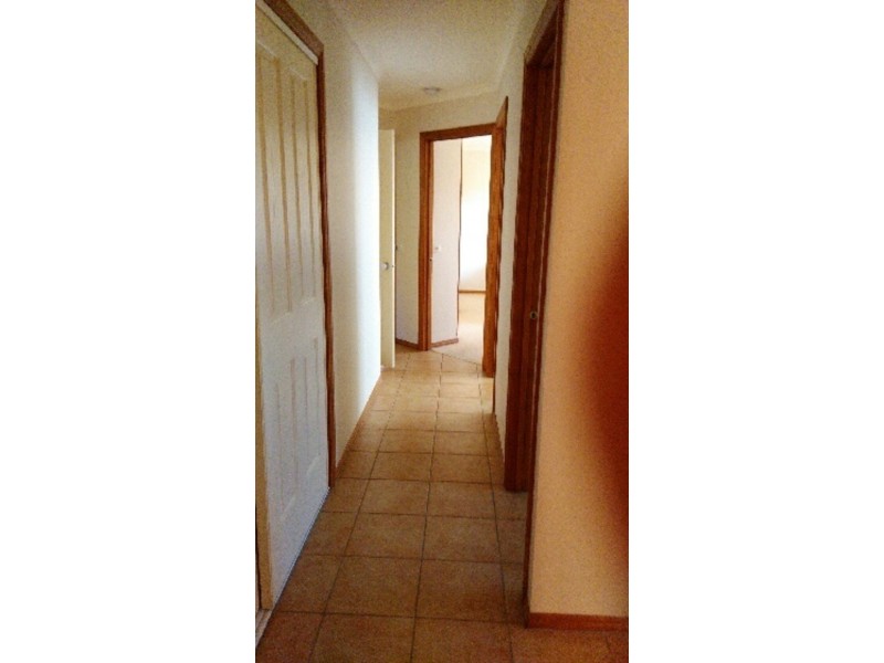 21 Barton Street, West Wodonga VIC 3690