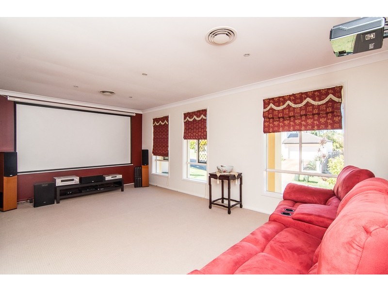 4  Ardennes Close, Mansfield QLD 4122