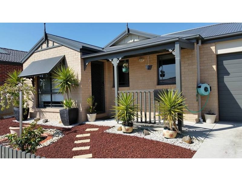 35 Oscar Drive, Sebastopol VIC 3356