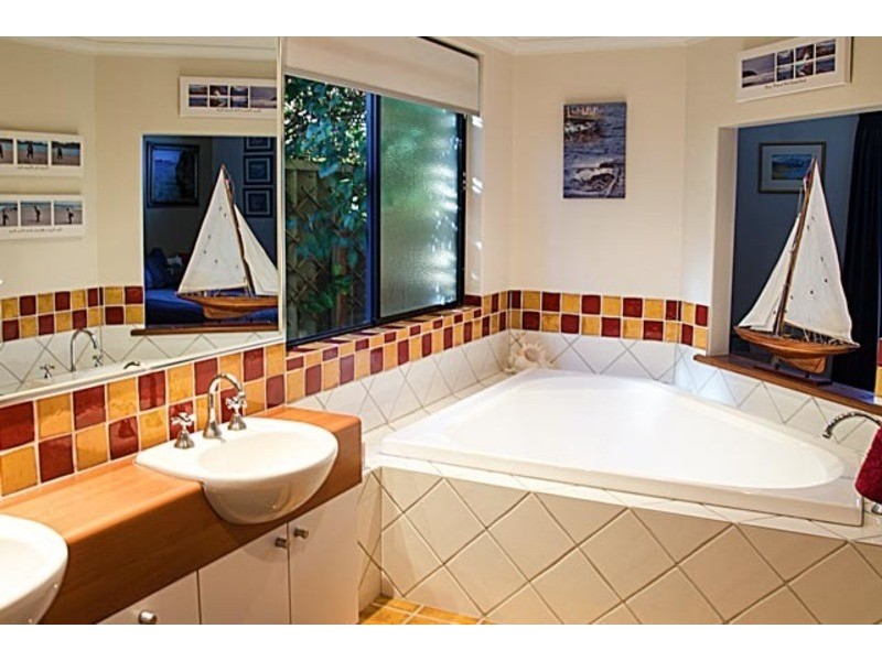 35 Hinkler Loop, Maylands WA 6051