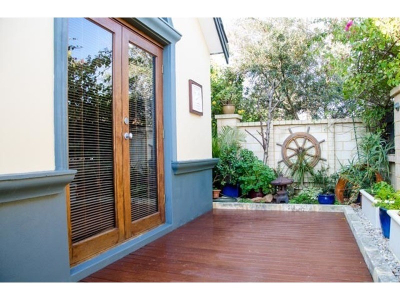 35 Hinkler Loop, Maylands WA 6051