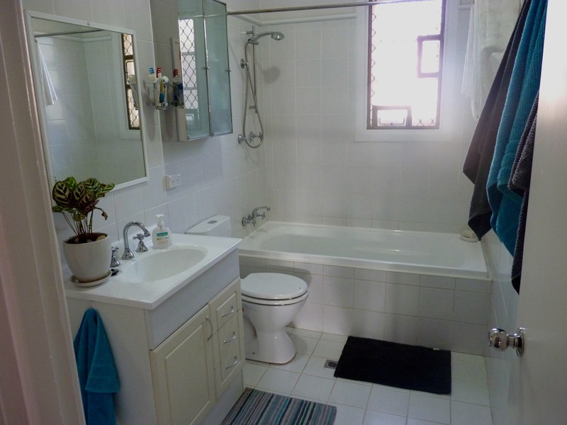 90 Rennie Crescent, Hilton WA 6163