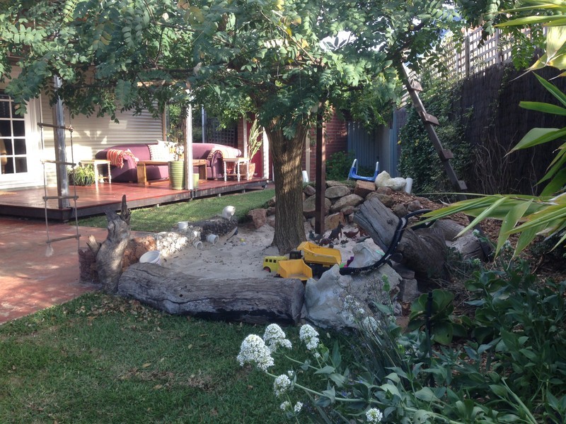 90 Rennie Crescent, Hilton WA 6163