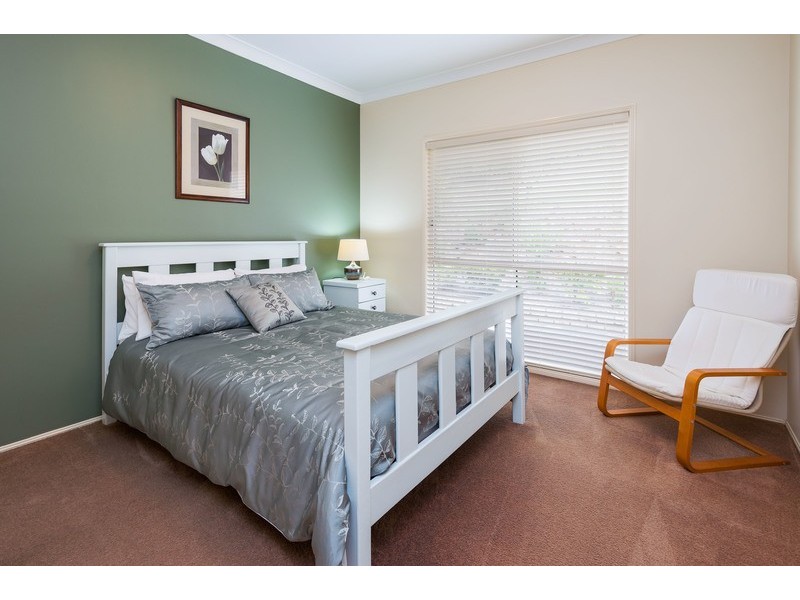 12  Waterfall drive, Wongawallan QLD 4210