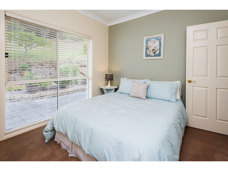 12  Waterfall drive, Wongawallan QLD 4210