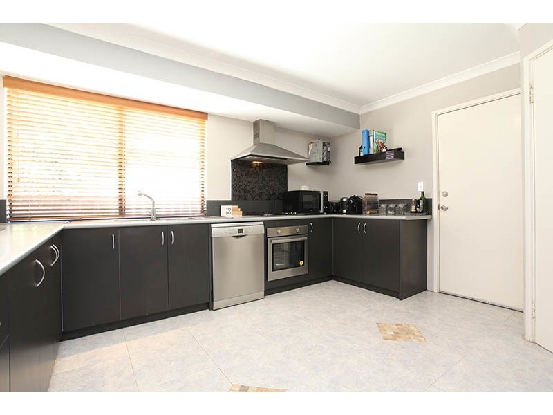 1 Repens Way, Banksia Grove WA 6031