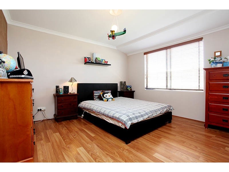 1 Repens Way, Banksia Grove WA 6031