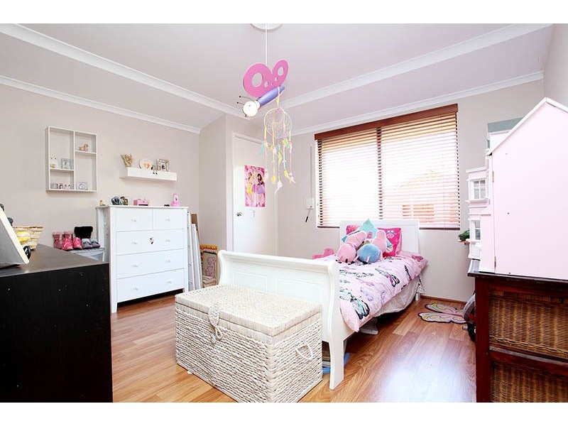 1 Repens Way, Banksia Grove WA 6031