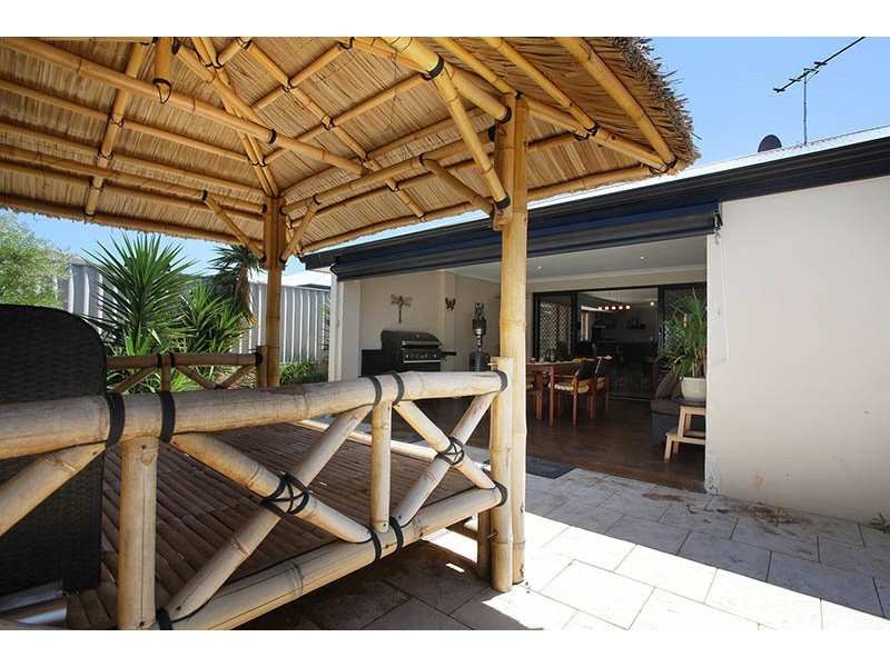 1 Repens Way, Banksia Grove WA 6031