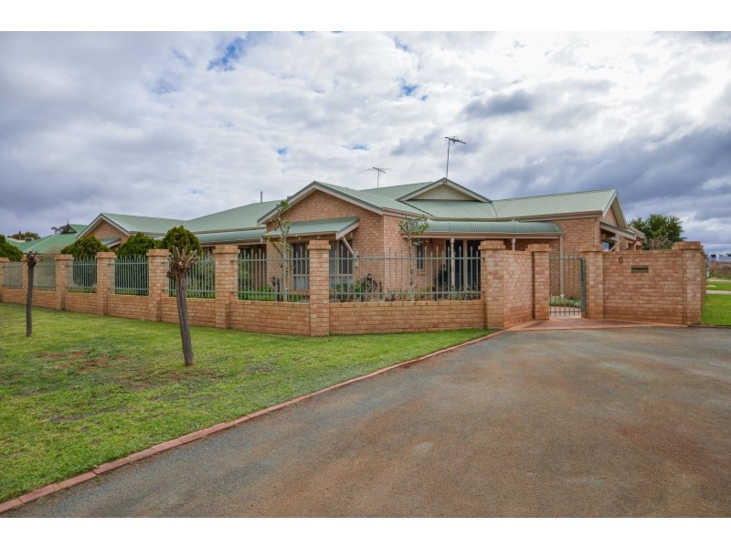 6 McGillivray Crescent, Somerville WA 6430