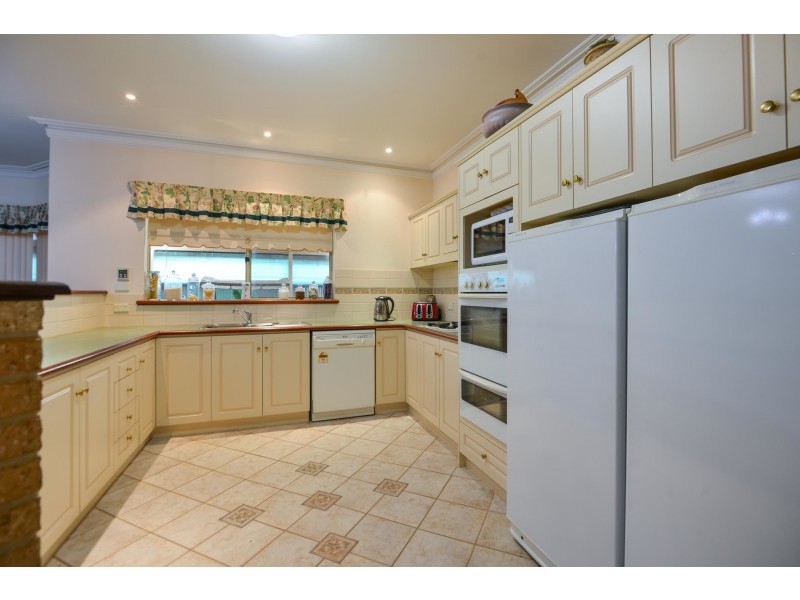 6 McGillivray Crescent, Somerville WA 6430