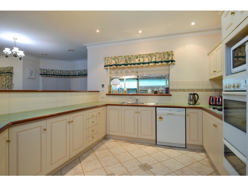 6 McGillivray Crescent, Somerville WA 6430