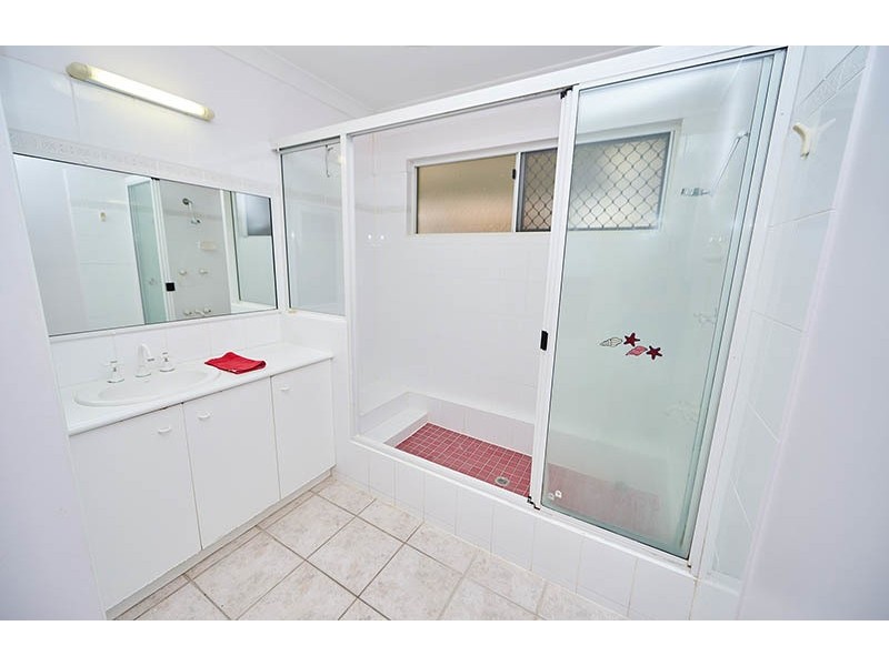 16 Cataract Avenue, Rangewood QLD 4817