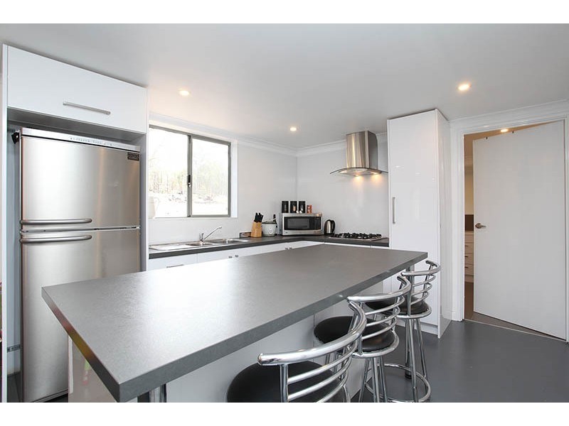 10 BOND RETREAT, Gidgegannup WA 6083