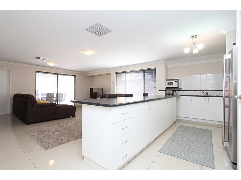 16 Pricklybark Street, Harrisdale WA 6112