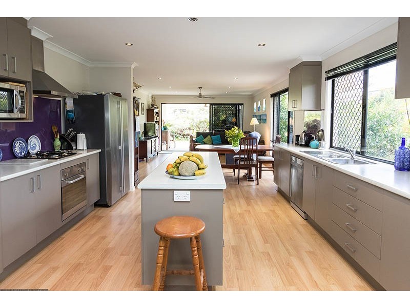 24 Corfield Street, Point Vernon QLD 4655