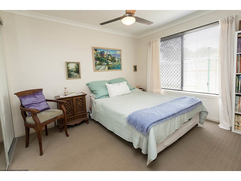 24 Corfield Street, Point Vernon QLD 4655