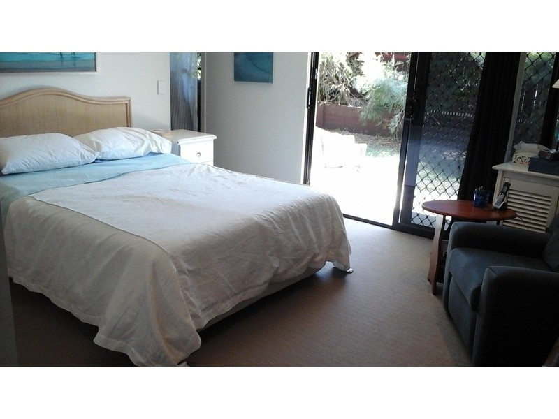 24 Corfield Street, Point Vernon QLD 4655