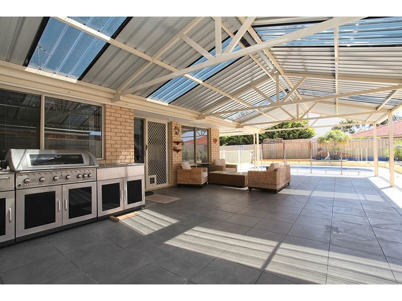 58 The Avenue, Warnbro WA 6169
