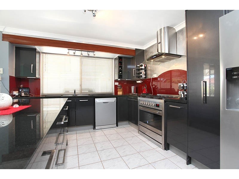 58 The Avenue, Warnbro WA 6169
