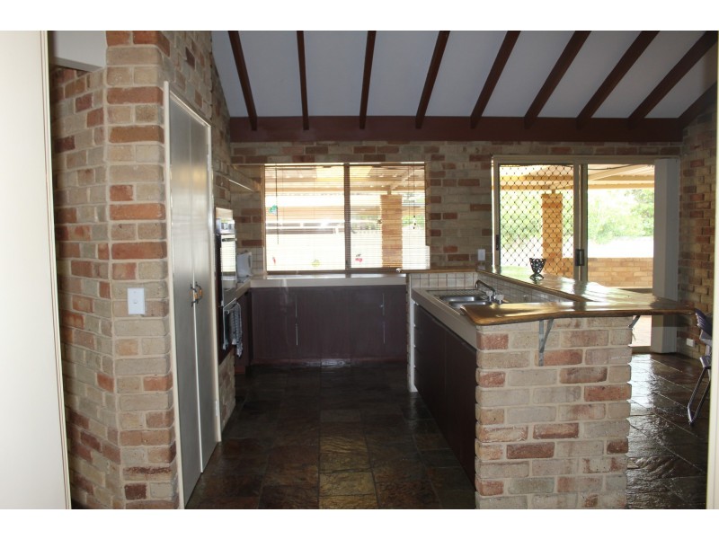 27 Summons Way, Warnbro WA 6169