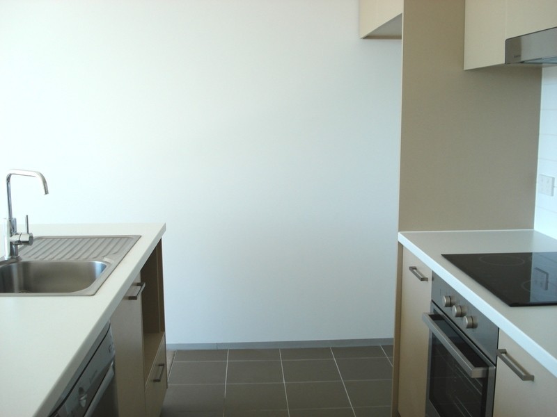 606/77 Jurgens Street, Woolloongabba QLD 4102