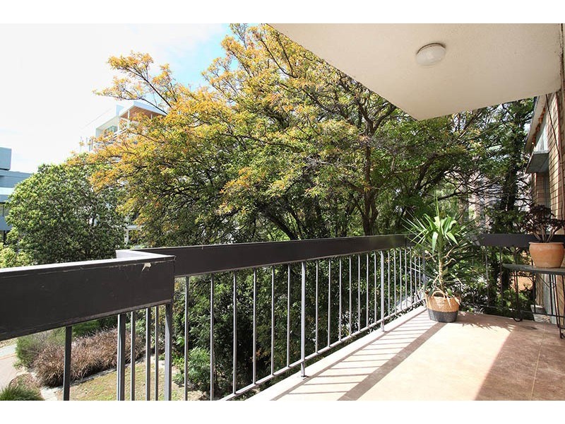 16/11 Outram Street, West Perth WA 6005
