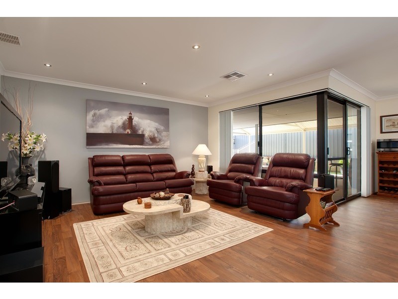 14 Ringwood Loop, Wellard WA 6170