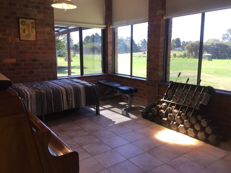 42  BINGHAM ROAD, Bullsbrook WA 6084