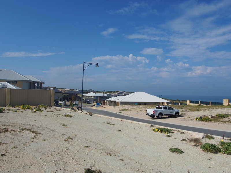 LOT1813 Roundhouse Parade, Jindalee WA 6036