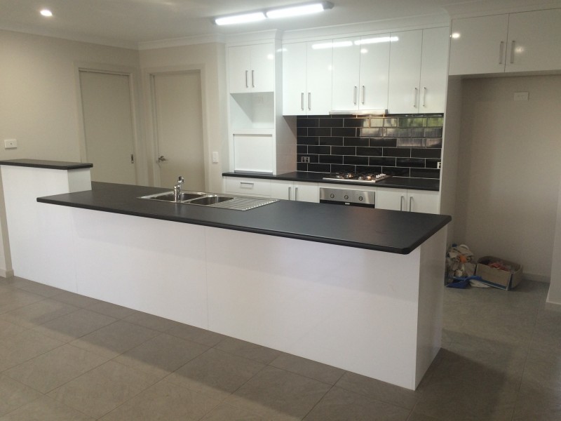 72 Wellington Drive, Thurgoona NSW 2640