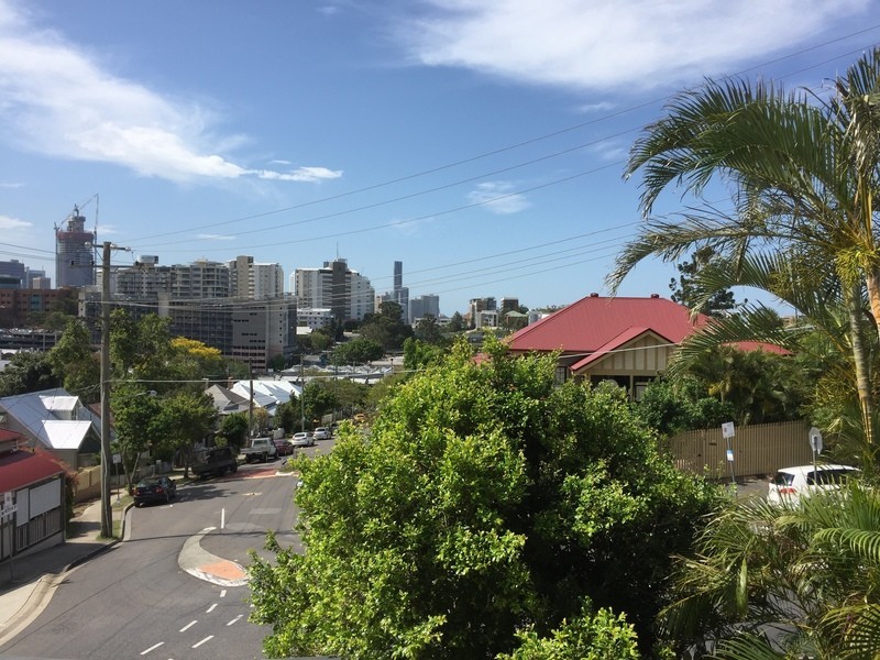 72 Hawthorne street, Woolloongabba QLD 4102