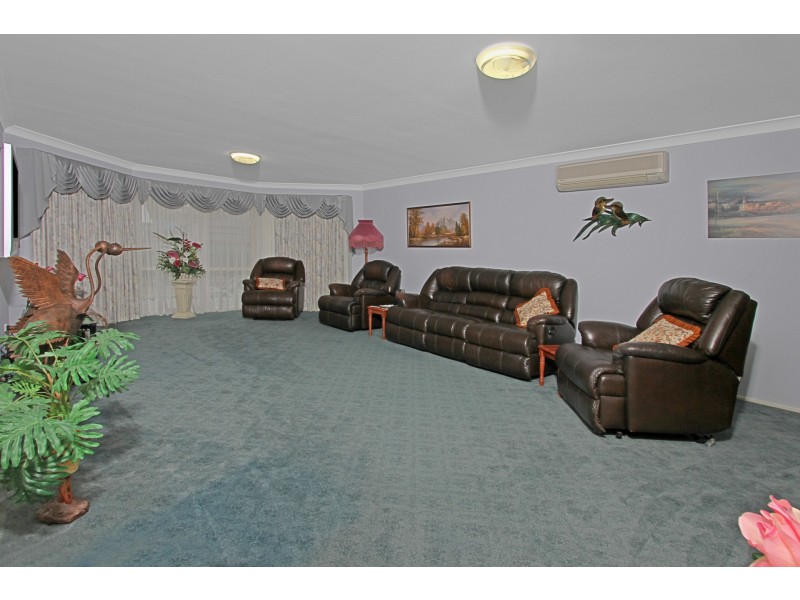 112 Maloneys Drive, Maloneys Beach NSW 2536