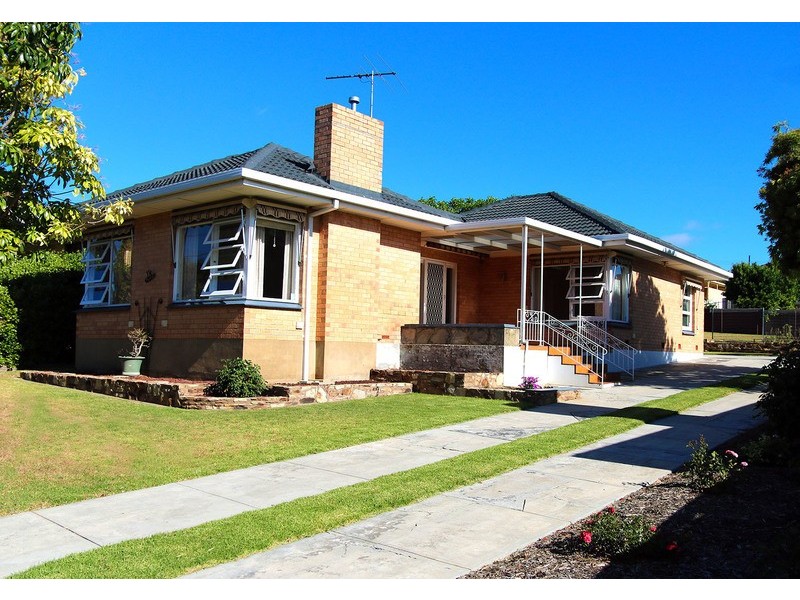 13 Thomas Street, Seacliff Park SA 5049