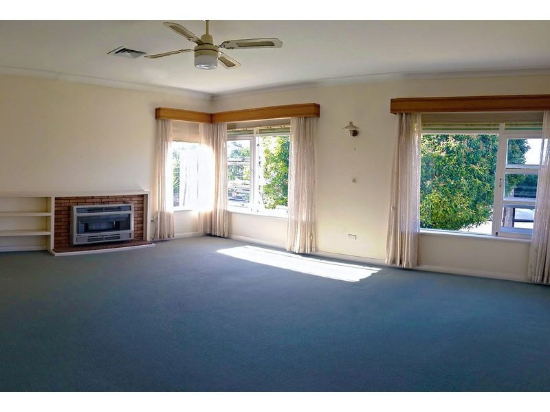 13 Thomas Street, Seacliff Park SA 5049