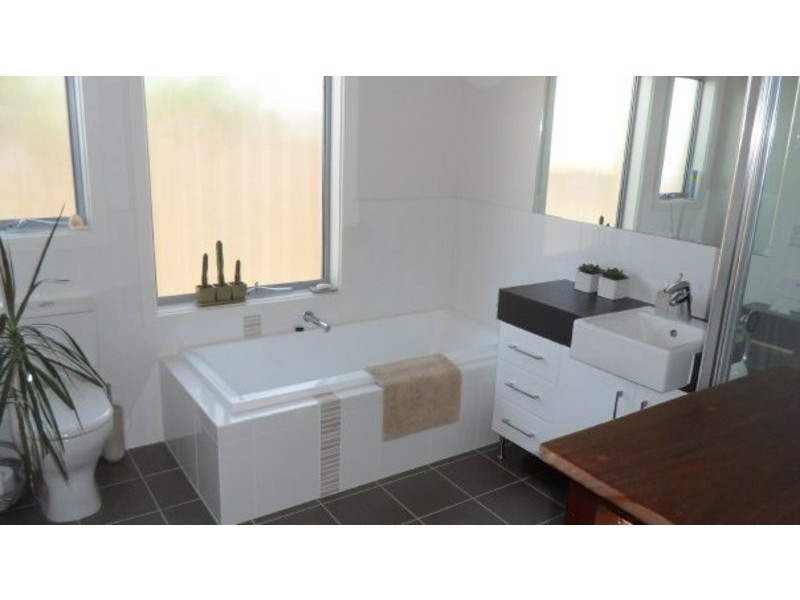 140A Murray Rd, Port Noarlunga SA 5167