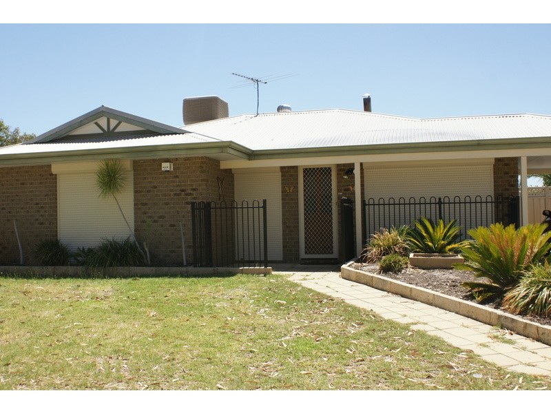 113 Cockman Cross, Stratton WA 6056