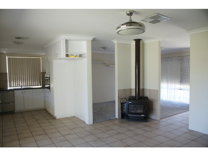 113 Cockman Cross, Stratton WA 6056