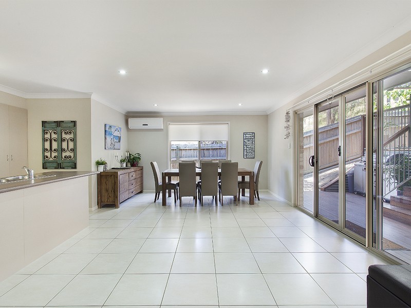 18 Mossman Parade, Waterford QLD 4133