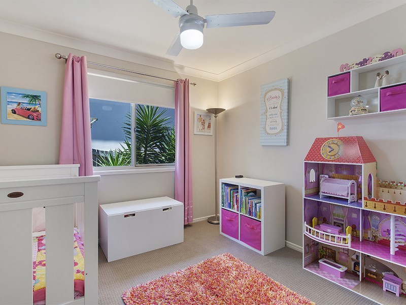 18 Mossman Parade, Waterford QLD 4133