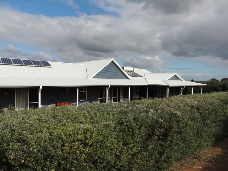 9 Chardonnay Drive, Lower Chittering WA 6084