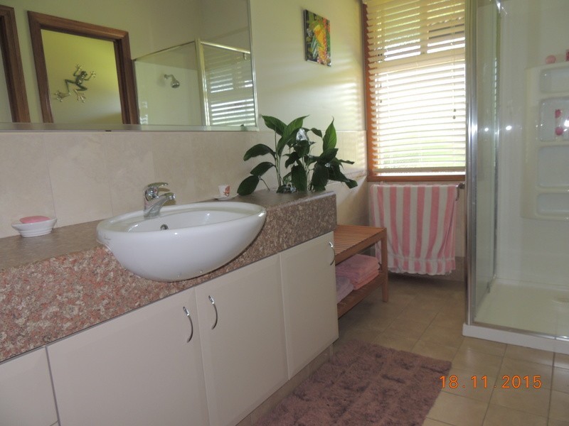 9 Chardonnay Drive, Lower Chittering WA 6084