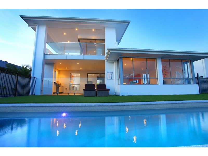 124 The Peninsula, Helensvale QLD 4212