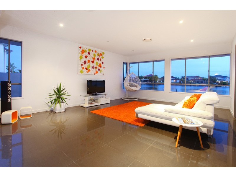 124 The Peninsula, Helensvale QLD 4212