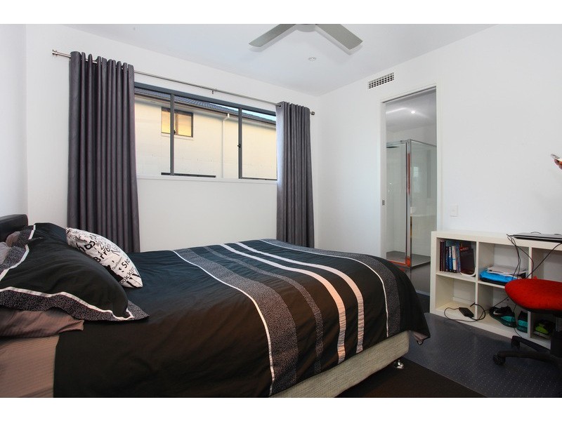 124 The Peninsula, Helensvale QLD 4212