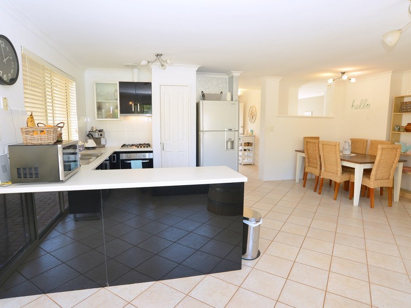 11 Limoges Elbow, Port Kennedy WA 6172