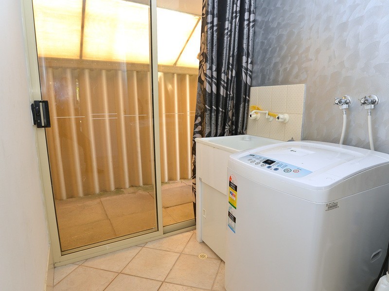 11 Limoges Elbow, Port Kennedy WA 6172