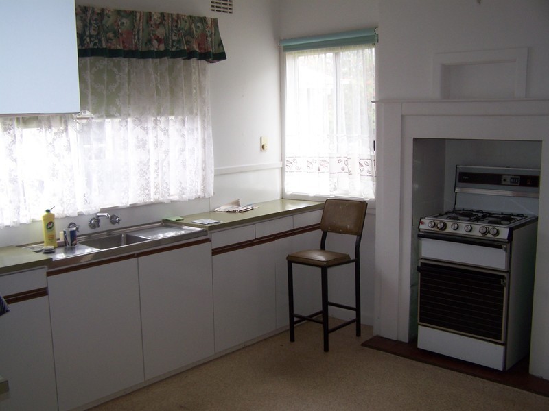 8 Tasman Avenue, Belmont VIC 3216