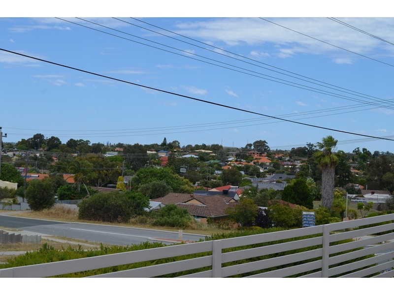 35 Eddystone Avenue, Craigie WA 6025